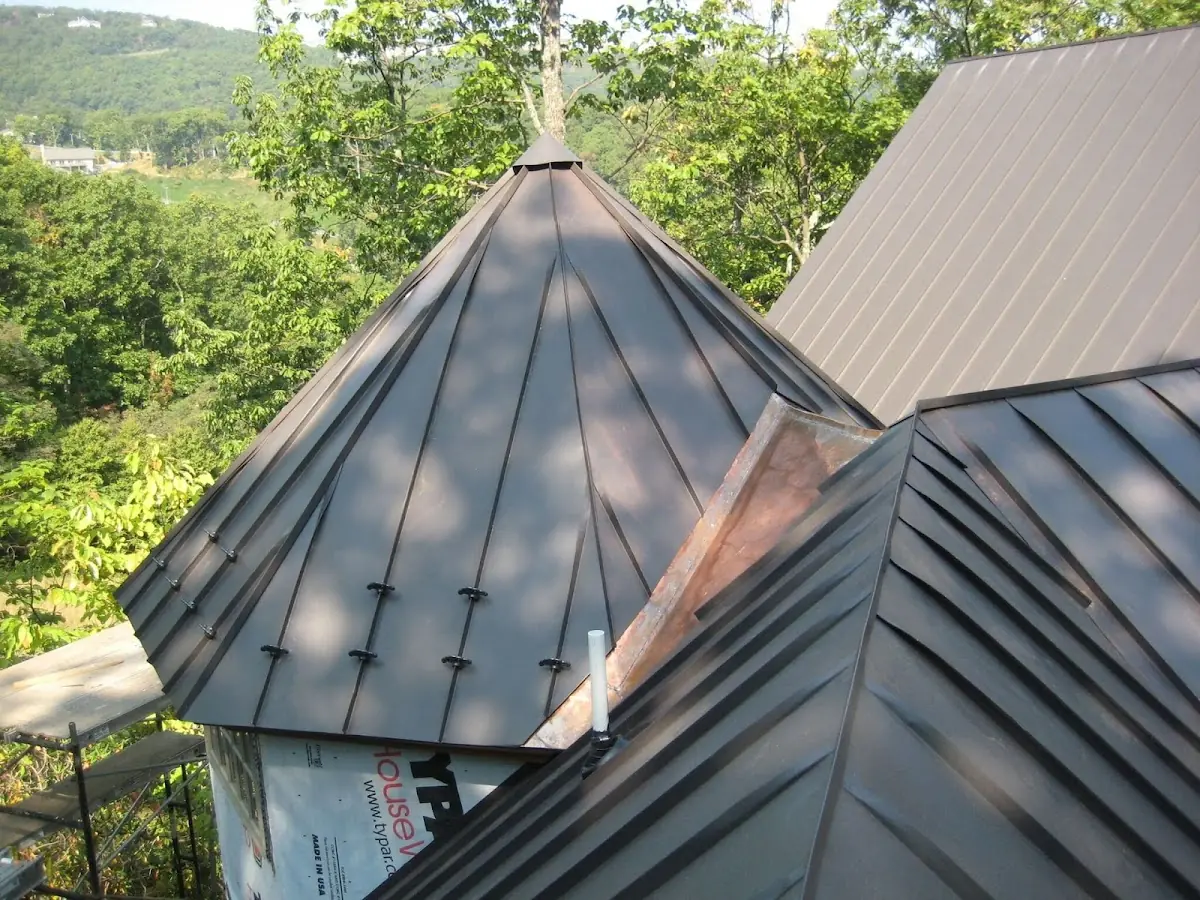 Professional Roof Tarp Installation by Craftsman Roofing in Waverly Woods